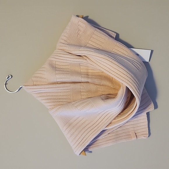 Calvin Klein 72x12" Knit Scarf Pastel Pink - Picture 1 of 9